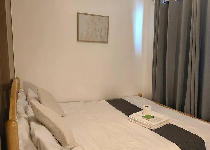 Citispace 1br Condotel At Fame Residences #fm54a Apartment *